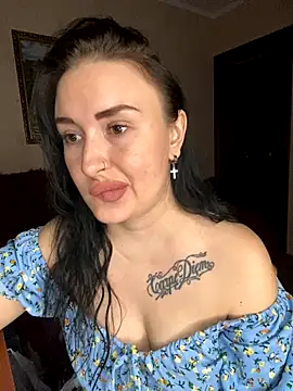 Snapshot of Roxana_Bell chatting on November 13, 8:41 pm Roxana Bell online show from November 13, 8:41 pm