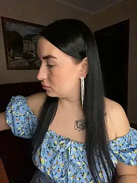 Snapshot of Roxana_Bell chatting on November 19, 9:15 pm Roxana Bell online show from November 19, 9:15 pm