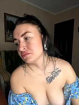 Snapshot of Roxana_Bell chatting on November 22, 11:31 am Roxana Bell online show from November 22, 11:31 am