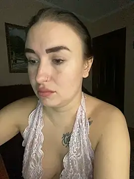 Roxana Bell online show from February 11, 7:19 pm