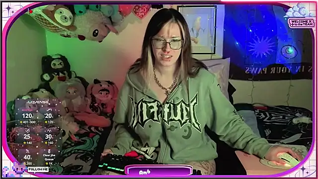Snapshot of AmbrosiaKitty chatting on April 24, 8:17 am AmbrosiaKitty online show from April 24, 8:17 am