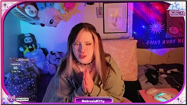 Snapshot of AmbrosiaKitty chatting on May 18, 8:31 am AmbrosiaKitty online show from May 18, 8:31 am