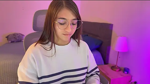 zoe moon18 online show from October 21, 2:34 am