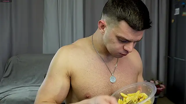 danielkraigforu online show from December 12, 10:24 am