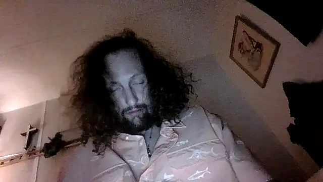 Snapshot of BobbyQ29 chatting on December 3, 7:38 am BobbyQ29 online show from December 3, 7:38 am