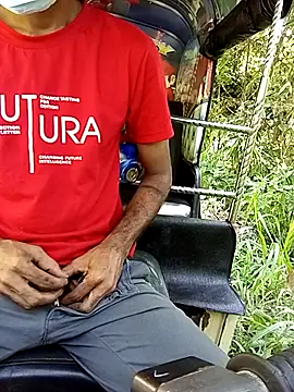 Snapshot of DulajThushara2468 chatting on December 23, 3:26 am DulajThushara2468 online show from December 23, 3:26 am