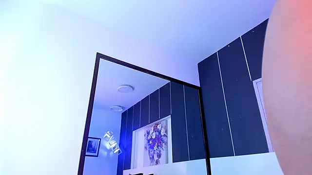 Snapshot of Alexxxholy chatting on January 13, 1:39 pm Alexxxholy online show from January 13, 1:39 pm