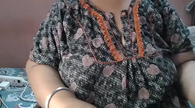 Snapshot of Ravina_patil1 chatting on January 12, 11:15 pm Ravina patil1 online show from January 12, 11:15 pm