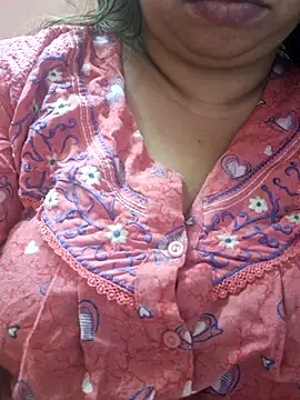 Snapshot of Ravina_patil1 chatting on March 4, 7:01 pm Ravina patil1 online show from March 4, 7:01 pm