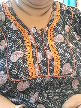 Snapshot of Ravina_patil1 chatting on October 1, 6:30 am Ravina patil1 online show from October 1, 6:30 am