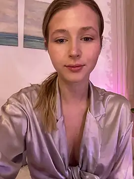 LunaRase online show from February 22, 4:29 am