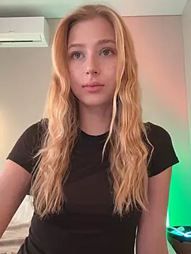 LunaRase online show from March 17, 7:12 am