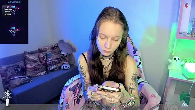 Mary Xextra online show from October 31, 1:06 am