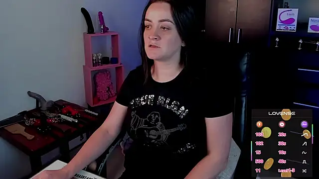 sara goodgirl13 online show from October 18, 10:21 pm