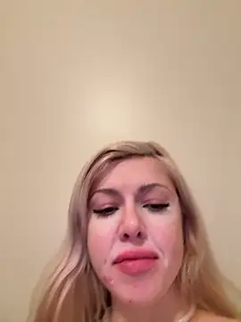 Snapshot of propertyofdaddy chatting on February 17, 7:47 am propertyofdaddy online show from February 17, 7:47 am