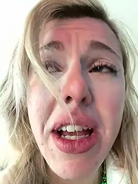 Snapshot of propertyofdaddy chatting on March 13, 8:54 pm propertyofdaddy online show from March 13, 8:54 pm