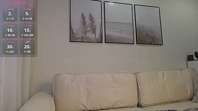 Snapshot of Linaa_Land chatting on October 17, 10:40 am Linaa Land online show from October 17, 10:40 am