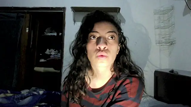 stephybrowm7 online show from July 4, 3:07 pm