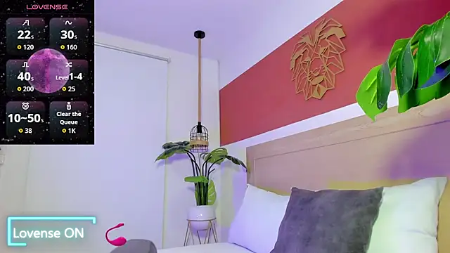 Snapshot of enma30_ chatting on December 18, 2:01 pm enma30 online show from December 18, 2:01 pm