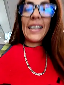 Snapshot of Lena-32 chatting on December 27, 3:26 pm Lena-32 online show from December 27, 3:26 pm