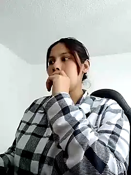 Ashley A online show from February 2, 12:35 pm