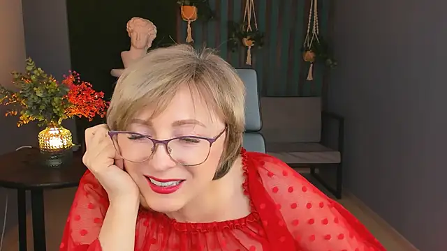 Snapshot of sugar_vivien chatting on December 19, 1:18 pm sugar vivien online show from December 19, 1:18 pm