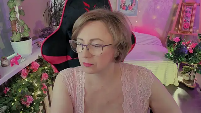 sugar vivien online show from June 11, 2:48 pm