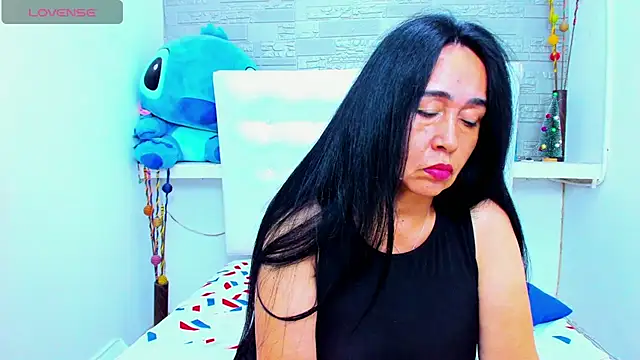 HorniestMilf online show from March 13, 12:27 am