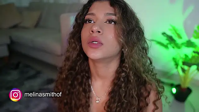 Snapshot of Melina-Smith chatting on January 17, 1:15 am Melina-Smith online show from January 17, 1:15 am