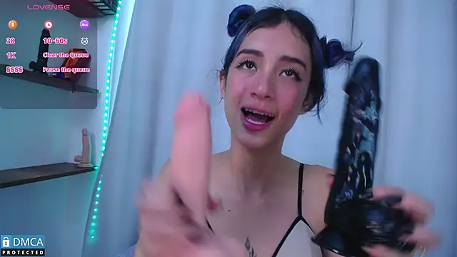 Snapshot of BellaOdisea chatting on March 18, 7:31 pm BellaOdisea online show from March 18, 7:31 pm