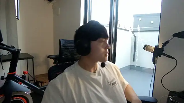 Snapshot of Tkcqcc chatting on January 9, 7:44 am Tkcqcc online show from January 9, 7:44 am