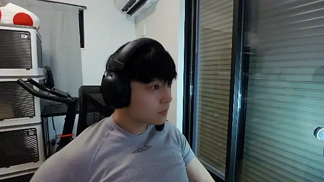 Snapshot of Tkcqcc chatting on January 15, 11:37 am Tkcqcc online show from January 15, 11:37 am