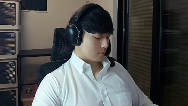 Snapshot of Tkcqcc chatting on February 21, 3:13 pm Tkcqcc online show from February 21, 3:13 pm