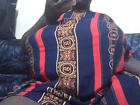 Snapshot of pritty-leila chatting on May 25, 8:26 pm pritty-leila online show from May 25, 8:26 pm