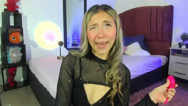 Snapshot of alisson_zafiro_ chatting on January 6, 10:24 am alisson zafiro online show from January 6, 10:24 am