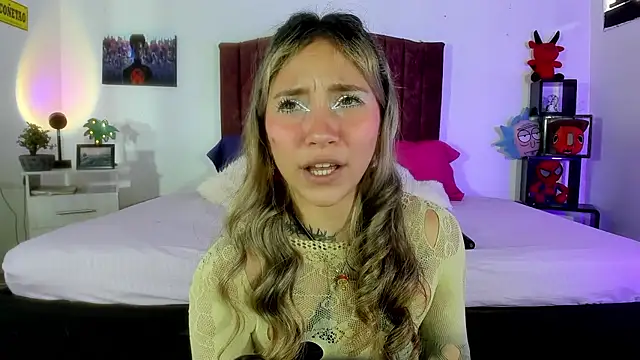 Snapshot of alisson_zafiro_ chatting on January 13, 3:04 pm alisson zafiro online show from January 13, 3:04 pm