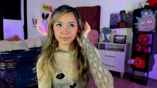 Snapshot of alisson_zafiro_ chatting on February 13, 4:11 am alisson zafiro online show from February 13, 4:11 am