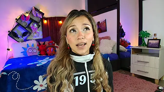 Snapshot of alisson_zafiro_ chatting on March 9, 9:24 am alisson zafiro online show from March 9, 9:24 am