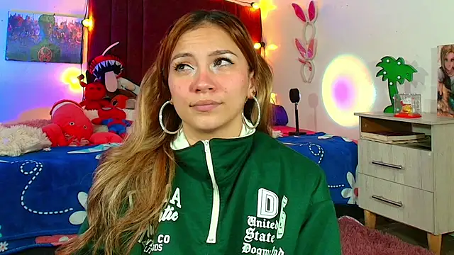 Snapshot of alisson_zafiro_ chatting on September 10, 3:06 am alisson zafiro online show from September 10, 3:06 am