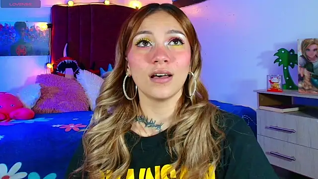 Snapshot of alisson_zafiro_ chatting on September 22, 3:08 am alisson zafiro online show from September 22, 3:08 am