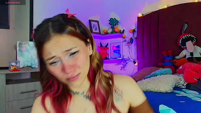 Snapshot of alisson_zafiro_ chatting on November 15, 3:15 am alisson zafiro online show from November 15, 3:15 am