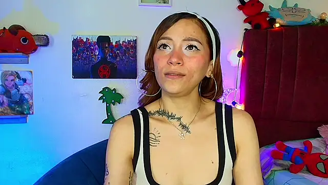 alisson zafiro  online show from March 25, 2:50 am