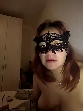 Snapshot of xxcatwomanxx chatting on December 8, 2:30 pm xxcatwomanxx online show from December 8, 2:30 pm