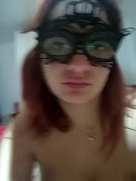 Snapshot of xxcatwomanxx chatting on December 13, 1:33 pm xxcatwomanxx online show from December 13, 1:33 pm