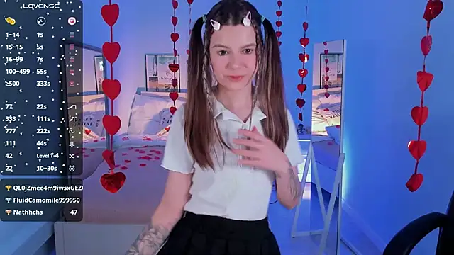 Snapshot of Lil_Amelie chatting on February 10, 4:47 pm Lil Amelie online show from February 10, 4:47 pm