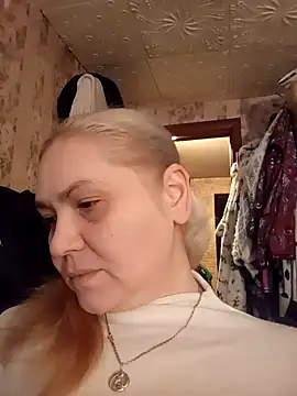 Snapshot of Minna_Jeannie chatting on December 17, 3:28 am Minna Jeannie online show from December 17, 3:28 am