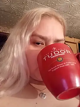 Snapshot of Minna_Jeannie chatting on September 18, 2:35 am Minna Jeannie online show from September 18, 2:35 am