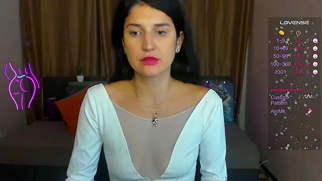 Snapshot of Alianna_Solo_Kisses chatting on January 5, 4:06 pm Alianna Solo Kisses online show from January 5, 4:06 pm