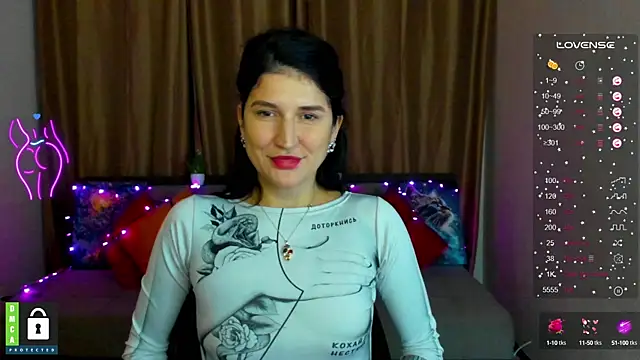 Snapshot of Alianna_Solo_Kisses chatting on January 14, 12:24 pm Alianna Solo Kisses online show from January 14, 12:24 pm
