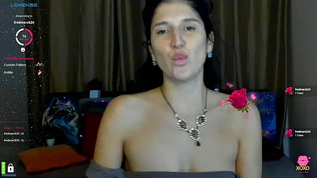Snapshot of Alianna_Solo_Kisses chatting on February 10, 3:32 pm Alianna Solo Kisses online show from February 10, 3:32 pm